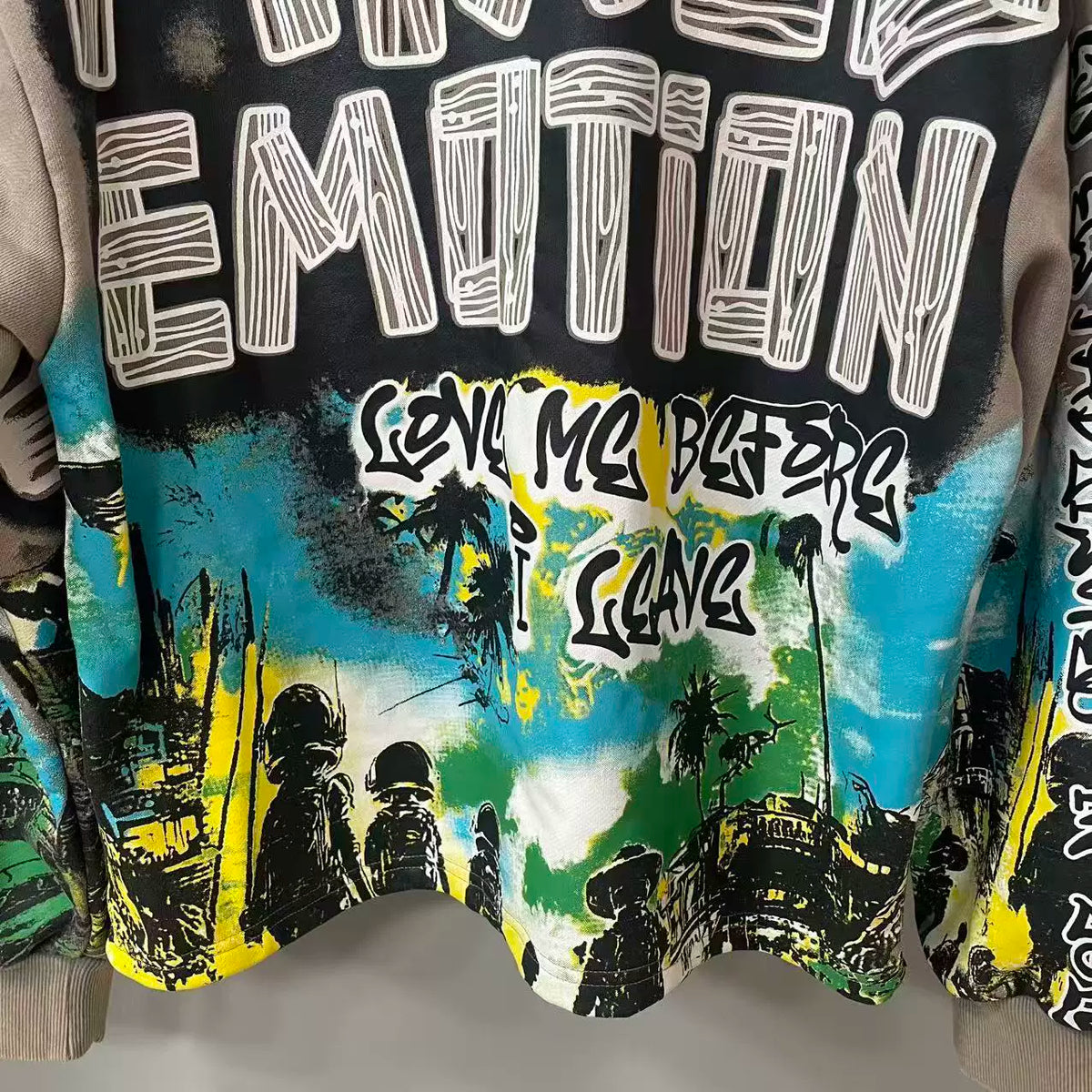 Mixed EMOTION Graffiti City Art Crewneck Sweatshirt